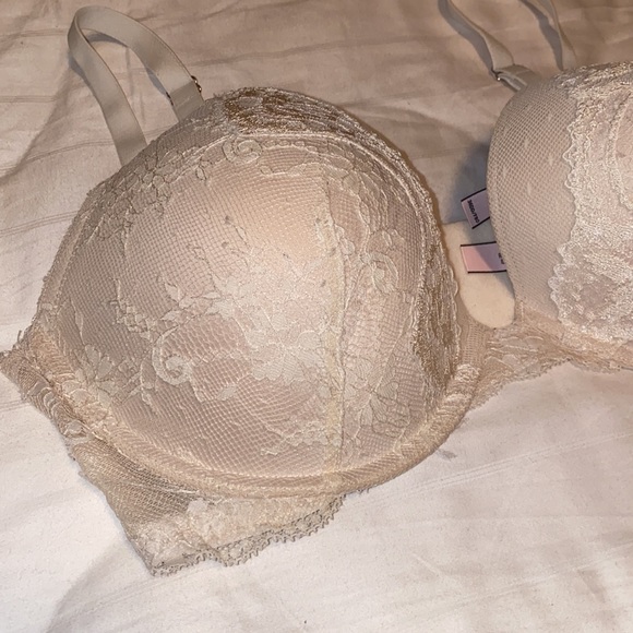 Victoria's Secret Other - NWOT - Victoria’s Secret Lace Push-Up Bra